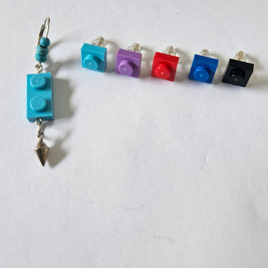 עגיל לגו קוביה